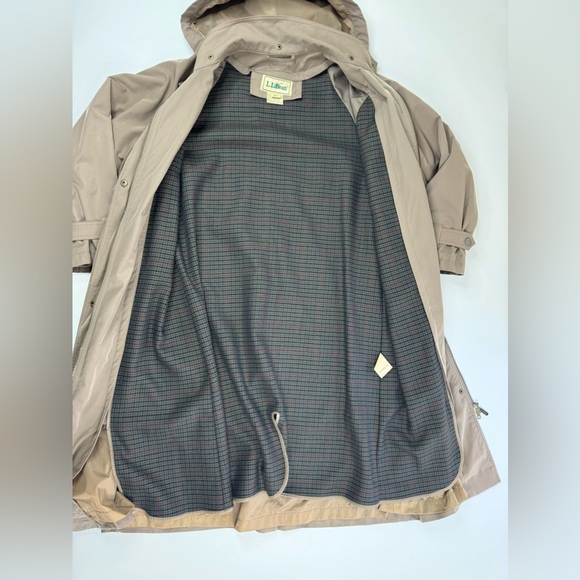 L.L. Bean VTG Wool Lined Waterproof Hooded Trench Coat Womens Medium Petite - Picture 5 of 14
